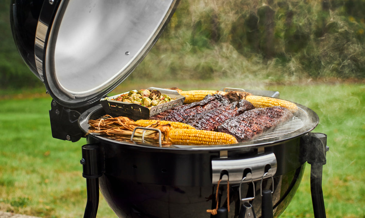 Summit® Kamado E6 Charcoal Grill