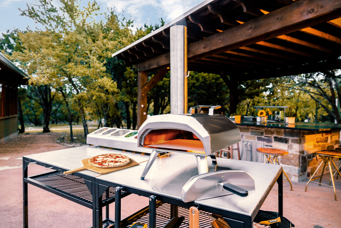 Ooni Karu 12 Pizza Oven
